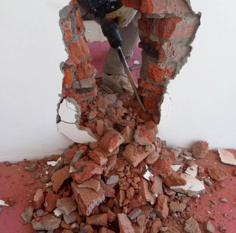 Снести кирпичное здание в Рамони и демонтаж кирпичного дома Рамонь в Воронежской области